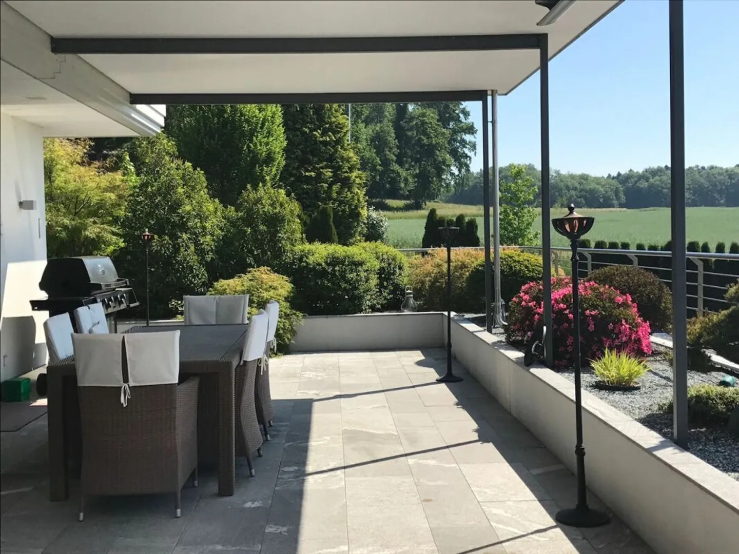 Luxuriöse Terrassenwohnung mit Bergblick - Foto 3 von 14