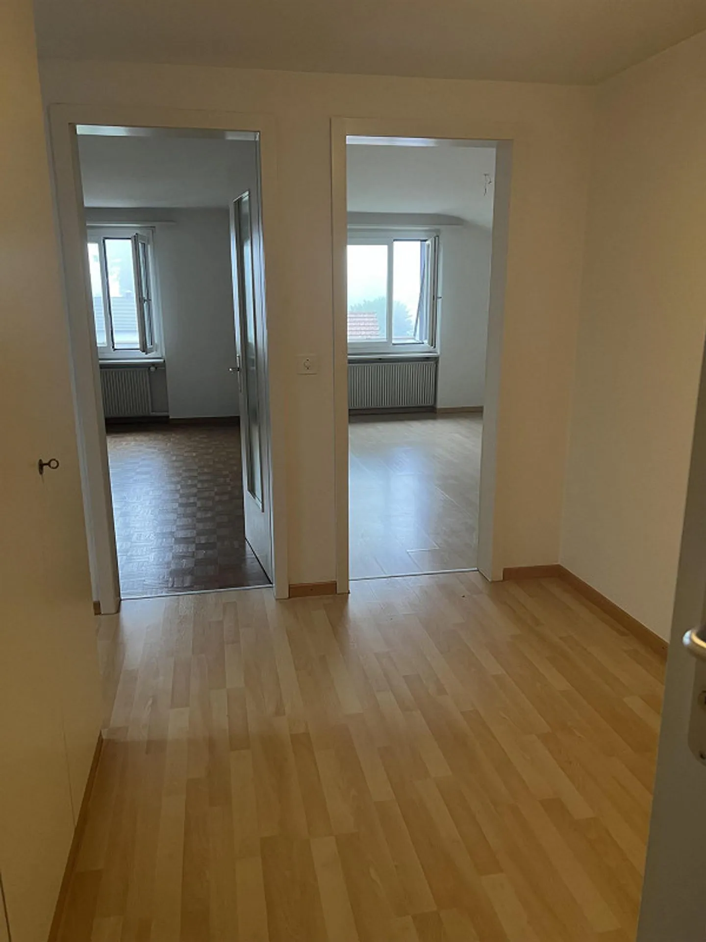 Cozy 2.5-Room Apartment - Photo 3 of 5