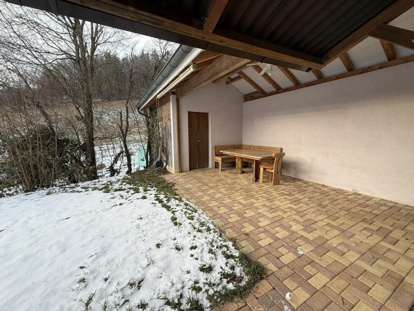 Detached 5.5 Room Family House in the Green - Photo 15 of 17