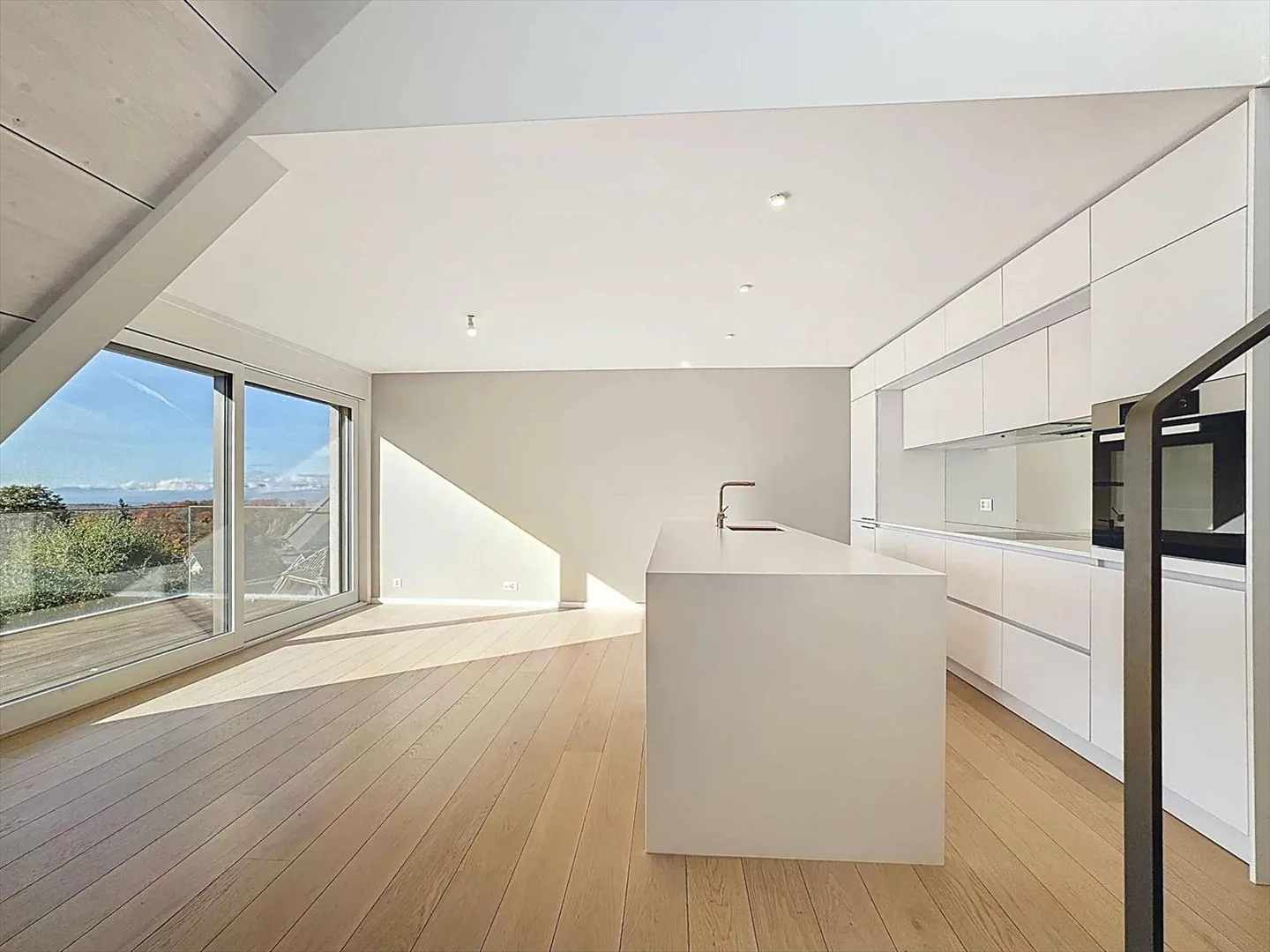 Neues 3.5-Zimmer-Duplex mit ländlichem Blick - Foto 2 von 13