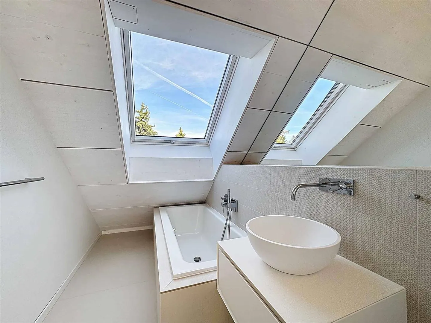 Neues 3.5-Zimmer-Duplex mit ländlichem Blick - Foto 11 von 13