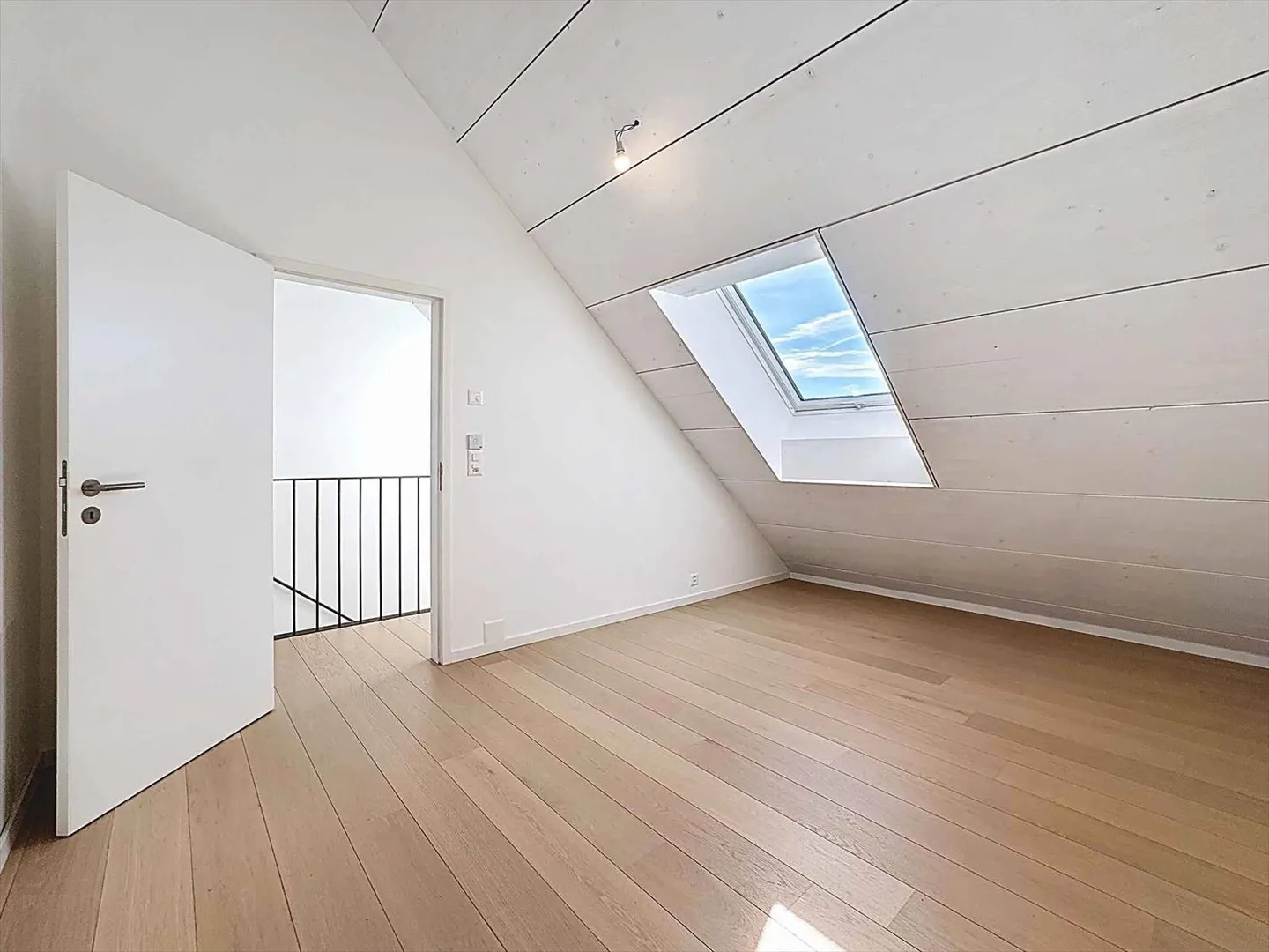 Neues 3.5-Zimmer-Duplex mit ländlichem Blick - Foto 9 von 13