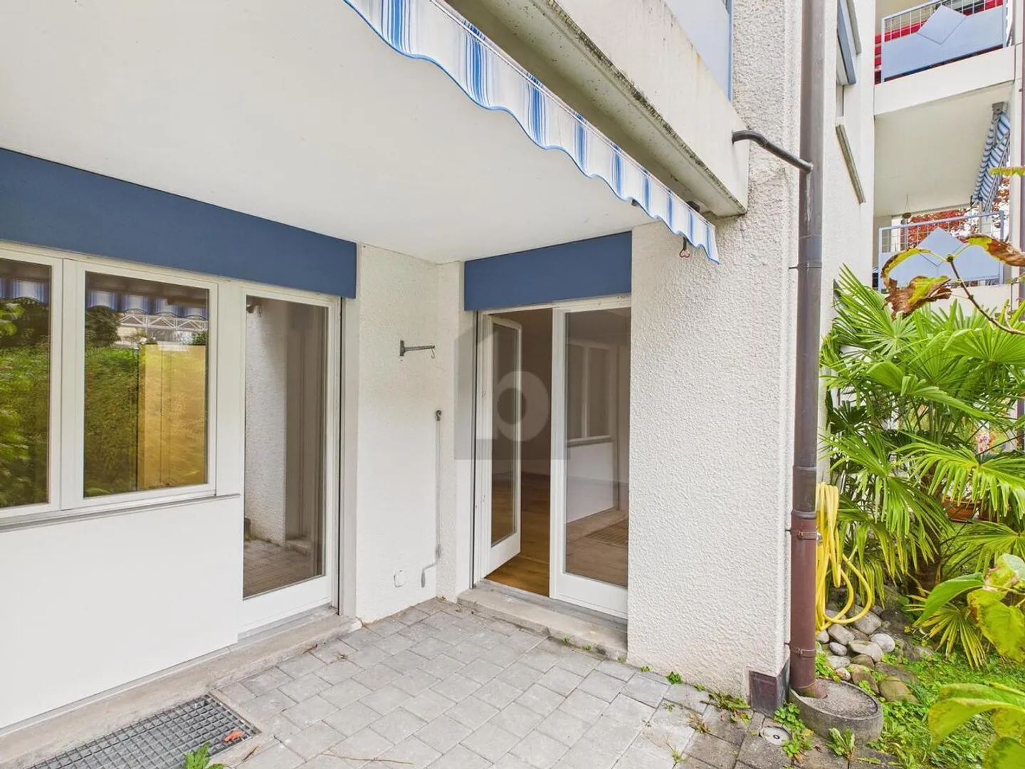 «HELL, MIT FLAIR UND GARTEN» - Foto 1 von 6