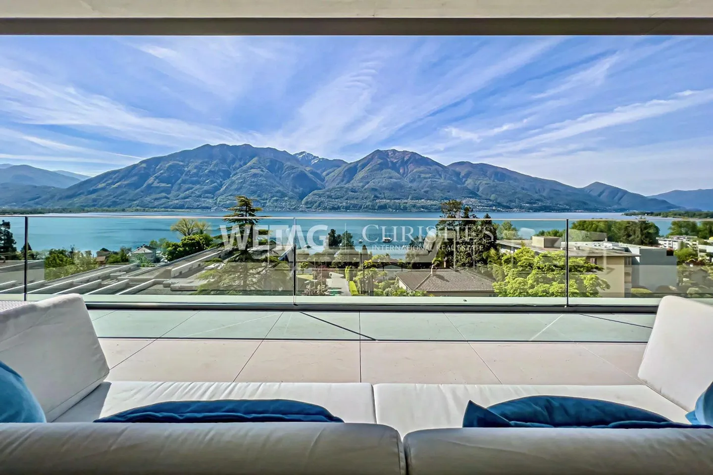Luxus-Duplex-Penthouse in Minusio - Foto 1 von 12