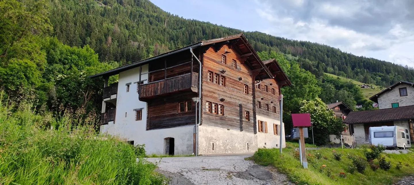 Immeuble mixte - Photo 1 sur 7