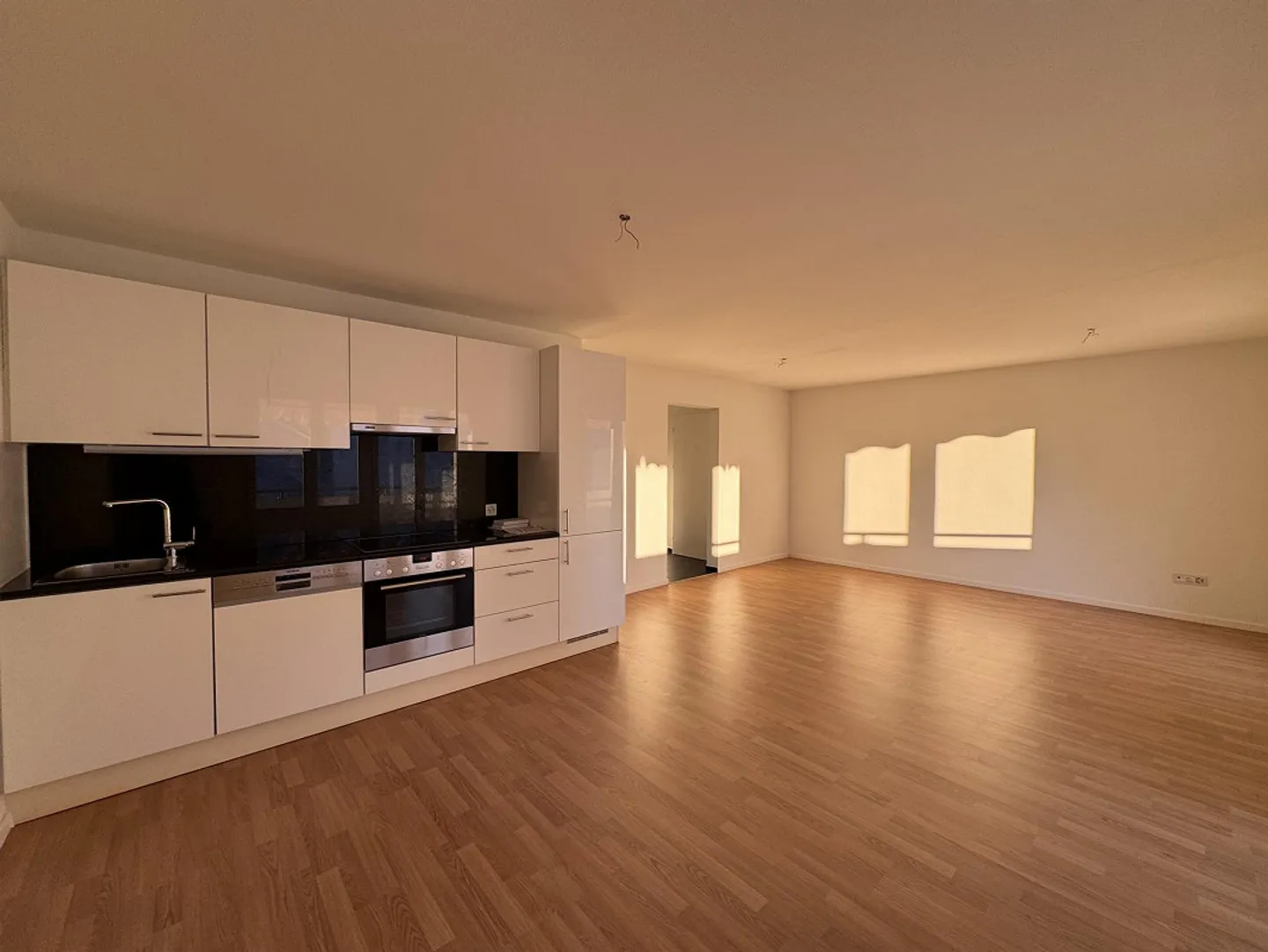 Appartamento luminoso di 3,5 locali - Bielstrasse 82, 2560 Nidau - Foto 2 di 8