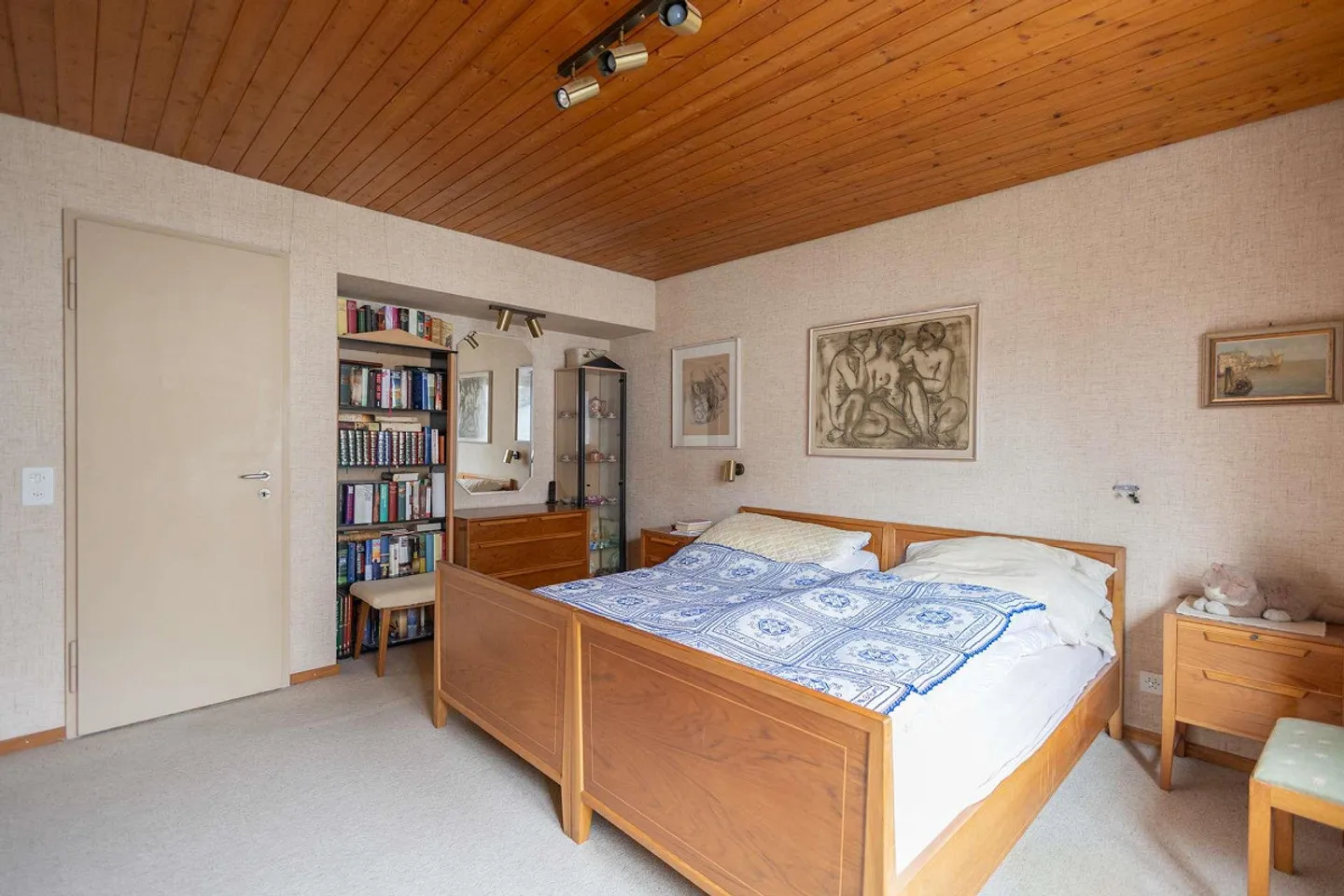 Casa unifamiliare indipendente con fascino architettonico - Foto 7 di 9
