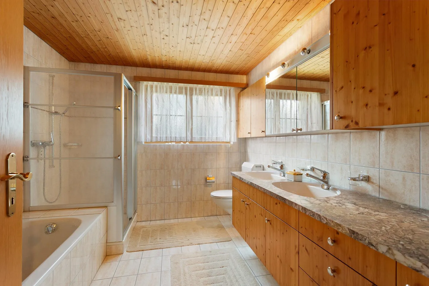 Maison individuelle avec grand jardin - Photo 16 sur 20