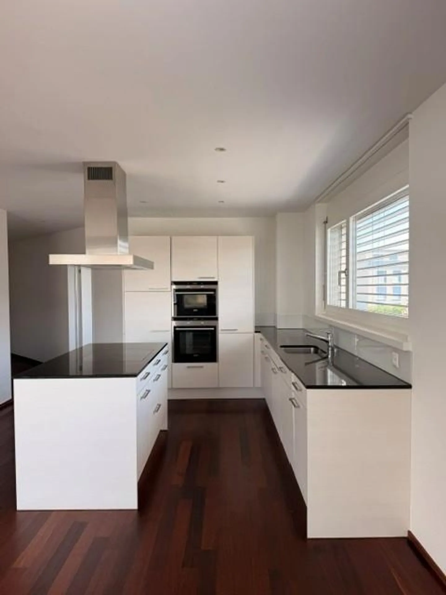 Appartamento moderno di 4½ locali in posizione centrale nel centro del villaggio di Rain - Foto 2 di 12