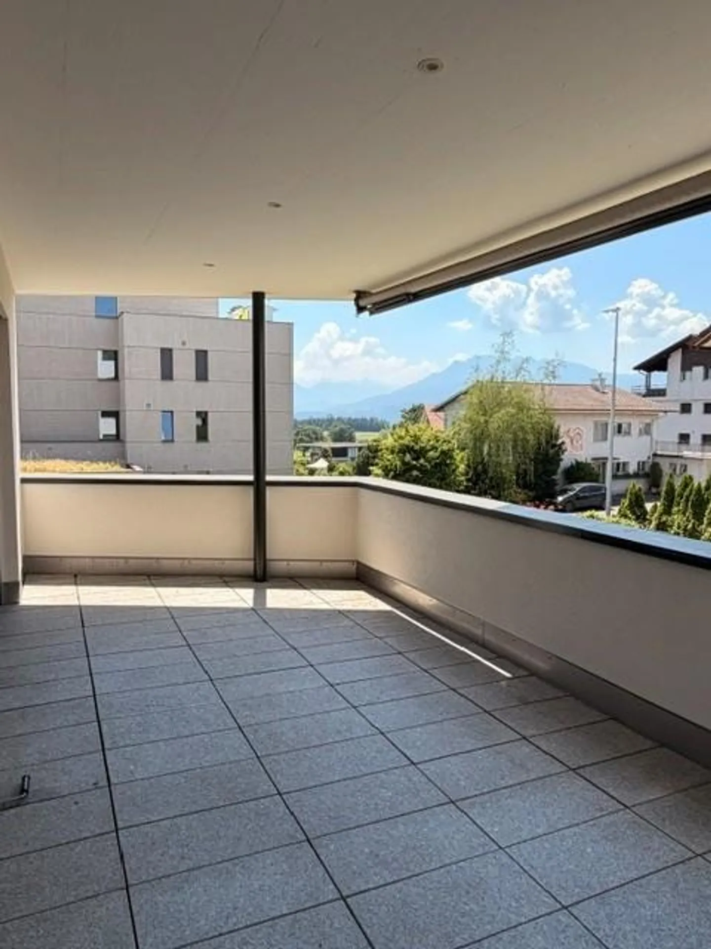 Appartamento moderno di 4½ locali in posizione centrale nel centro del villaggio di Rain - Foto 11 di 12