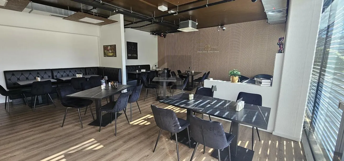 RESTAURANT GUT GELEGEN IM ZENTRUM MIGROS - Foto 1 von 6