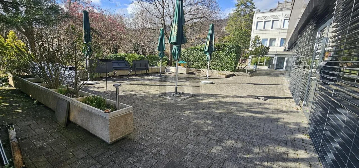 RESTAURANT GUT GELEGEN IM ZENTRUM MIGROS - Foto 2 von 6