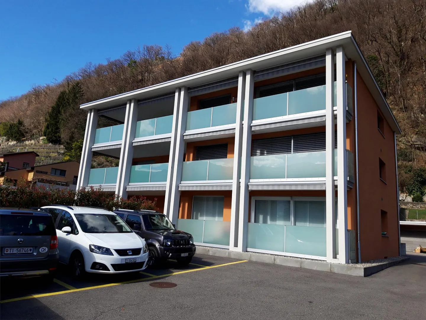 Modern and Comfortable 4.5 Room Apartment in Bellinzona - Photo 3 of 5