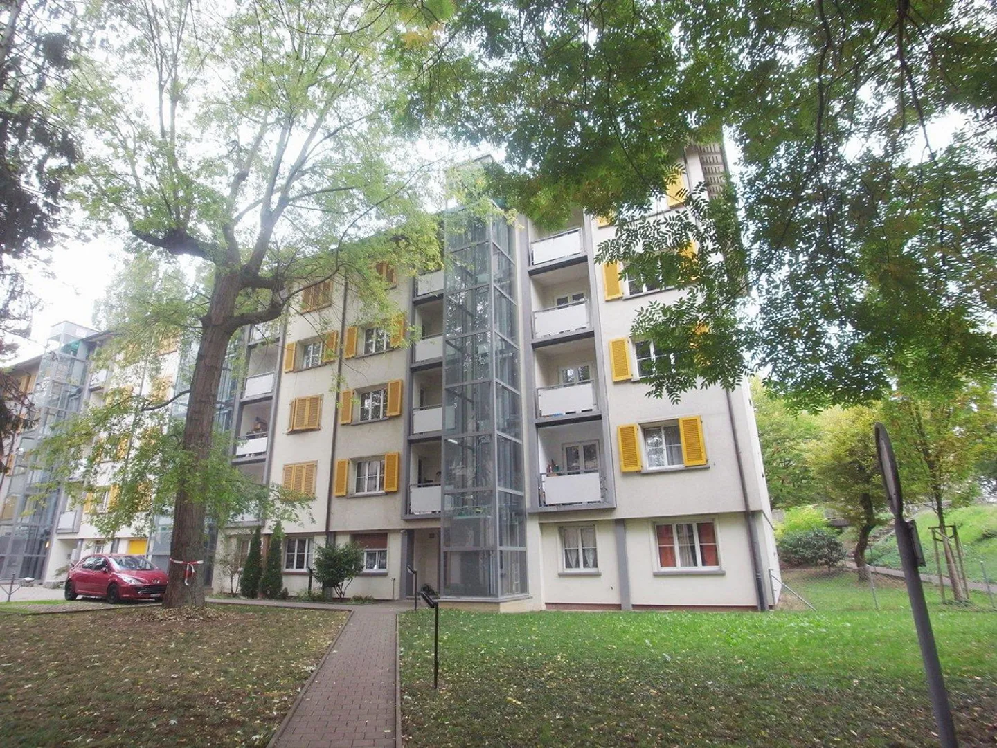 Beautiful apartment in the Lehenmatt district - Photo 1 of 9