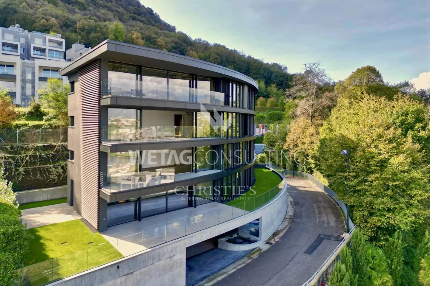Appartamento moderno di nuova costruzione con terrazza e vista mozzafiato su ... - Foto 1 di 11