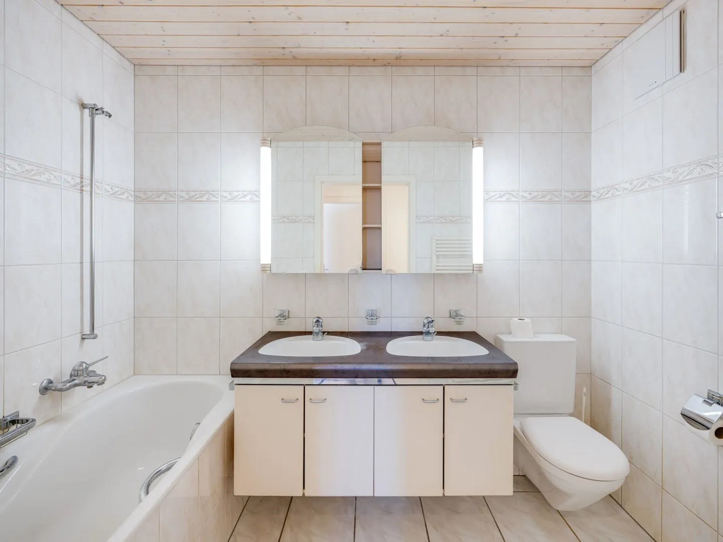 Ampio appartamento con galleria di 5,5 stanze - Foto 8 di 12