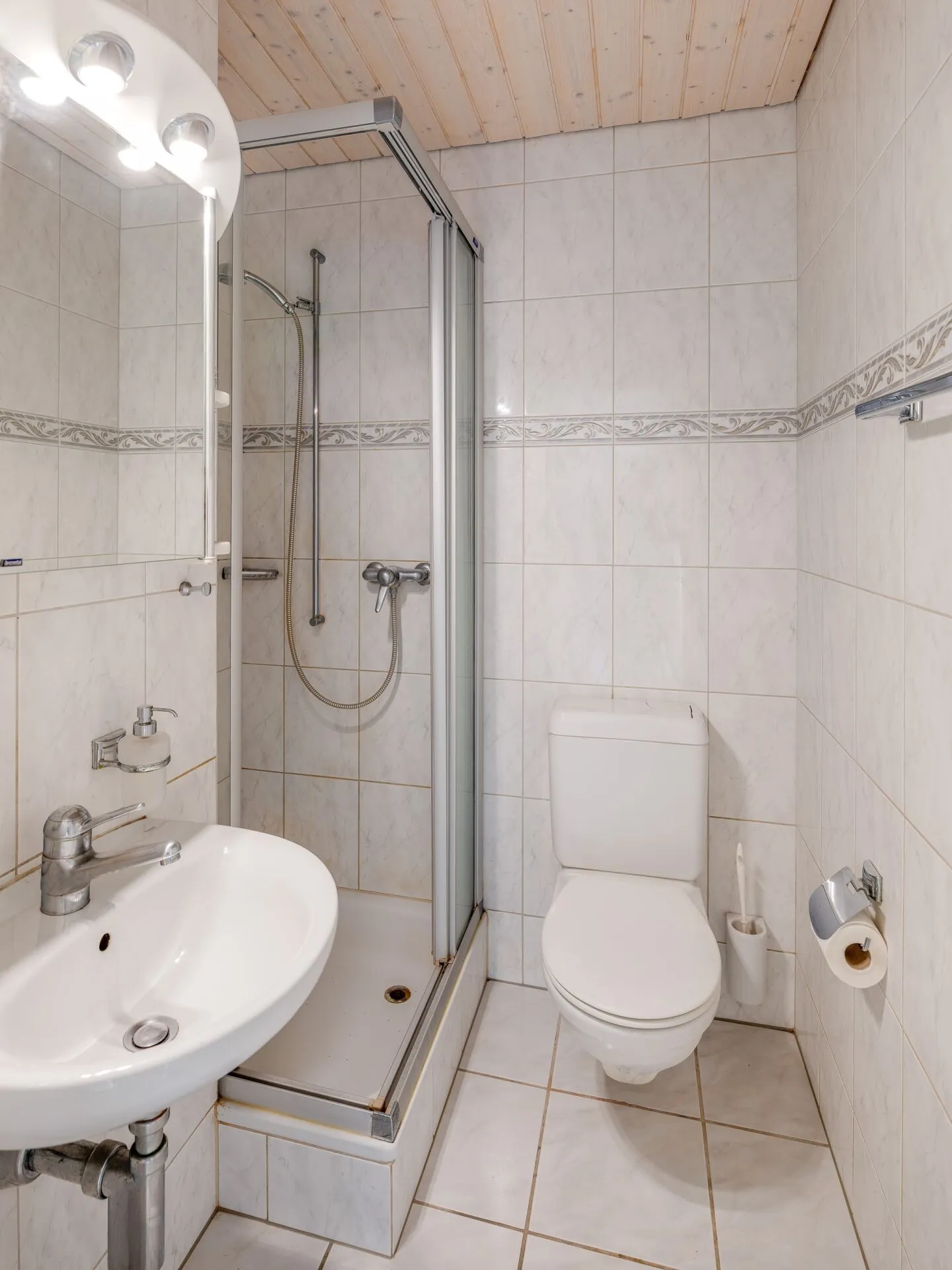 Ampio appartamento con galleria di 5,5 stanze - Foto 9 di 12