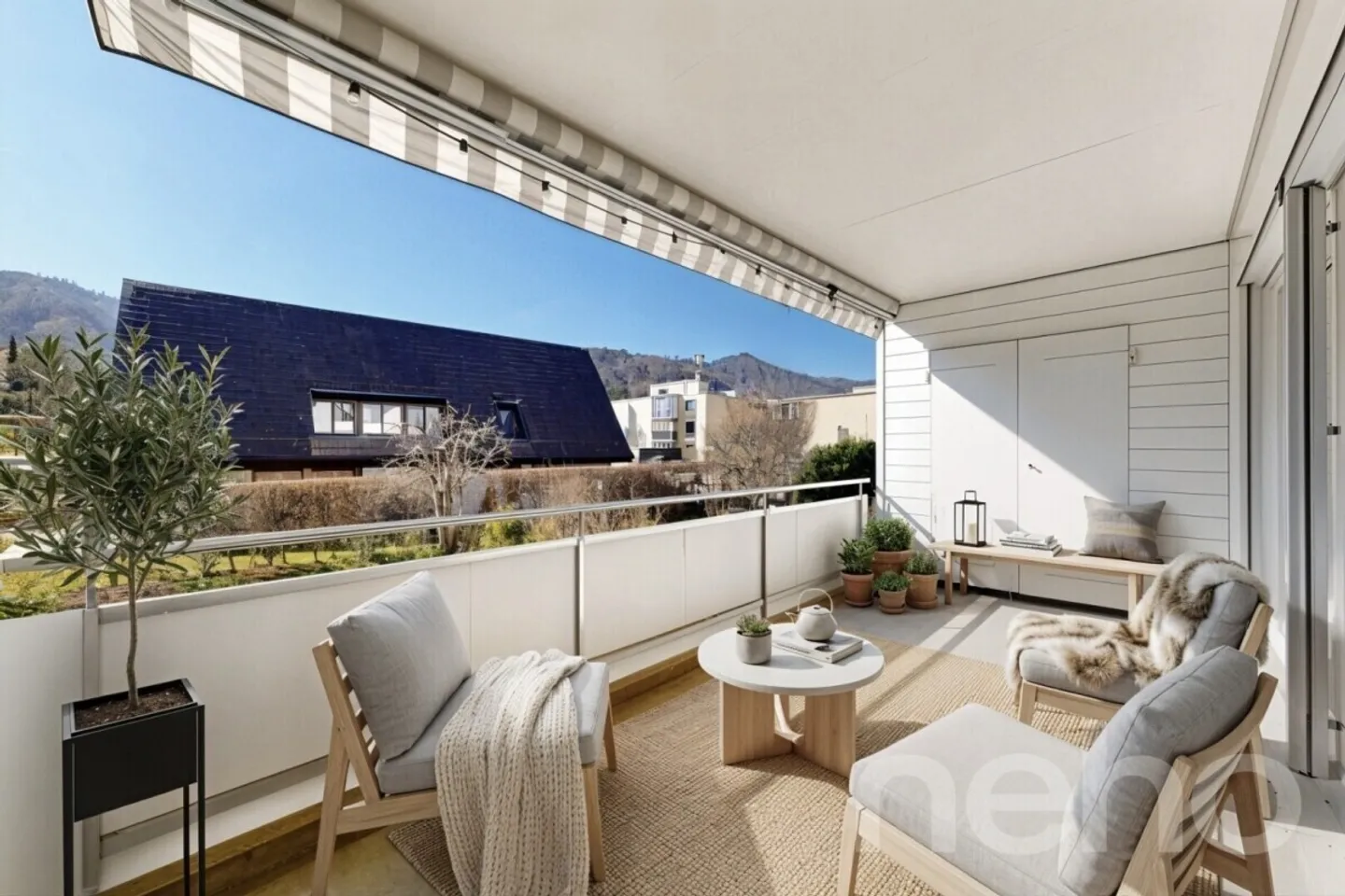 Appartamento luminoso e spazioso di 4,5 stanze in una zona residenziale tranquilla - Foto 4 di 12