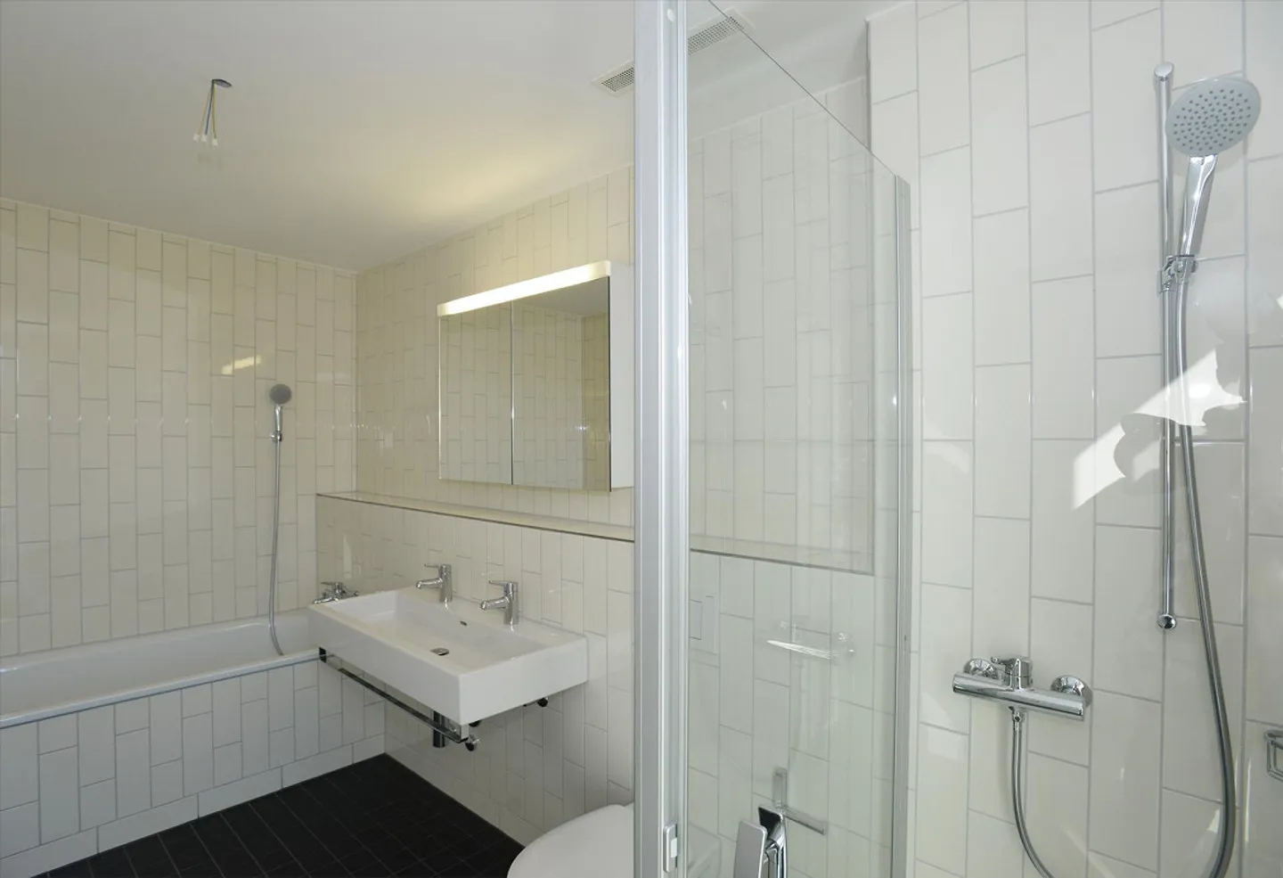 Wonderful Maisonette Apartment with Dream View - Photo 5 of 8