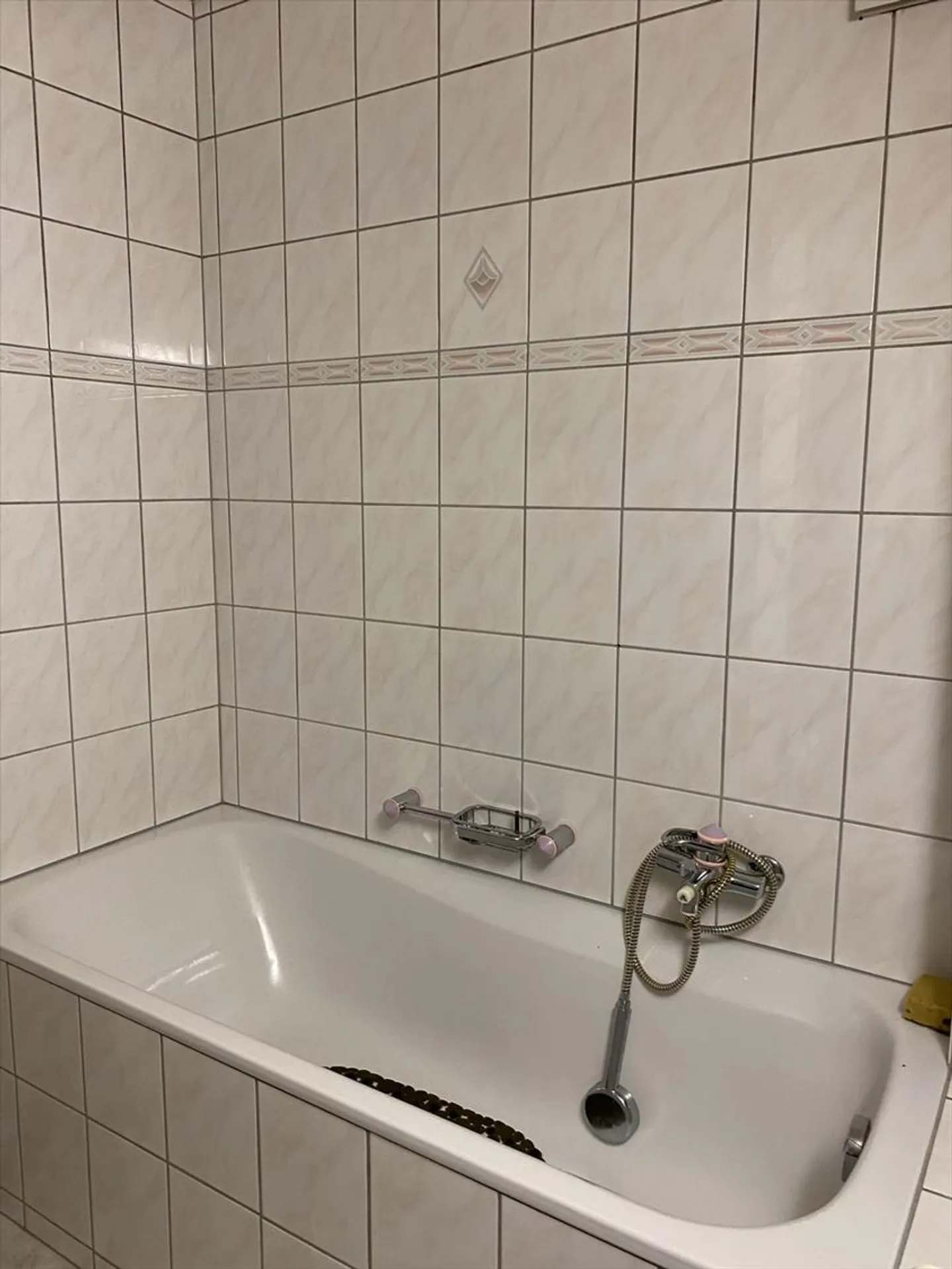 Residential building for sale - Photo 9 of 13