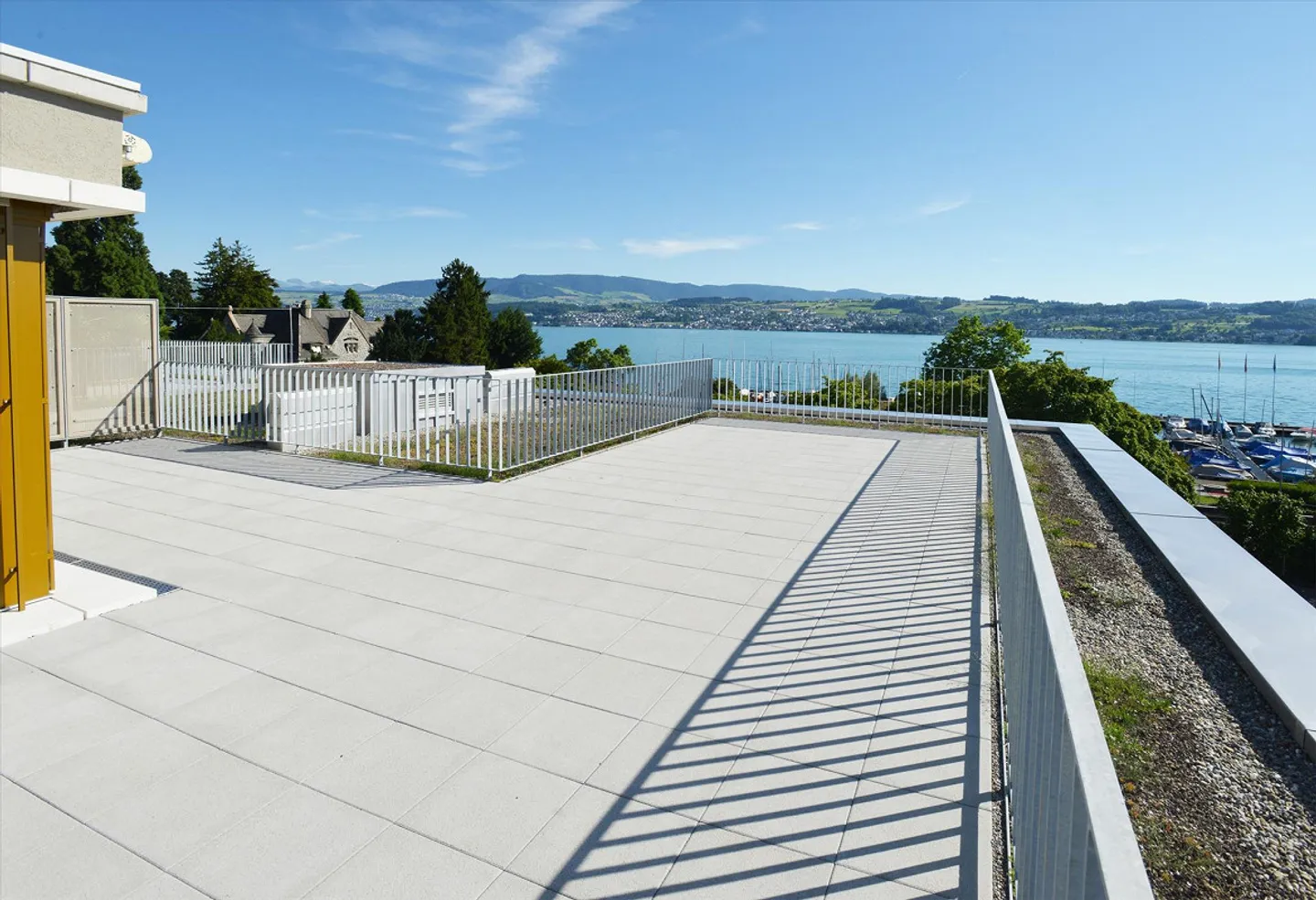 Wonderful Maisonette Apartment with Dream View - Photo 8 of 8