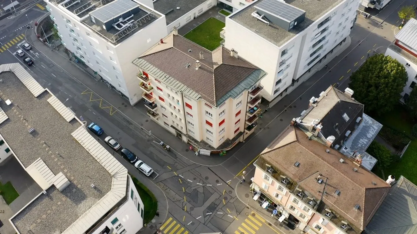 Wunderschöne 2-Zimmer-Wohnung komplett renoviert - Foto 1 von 2