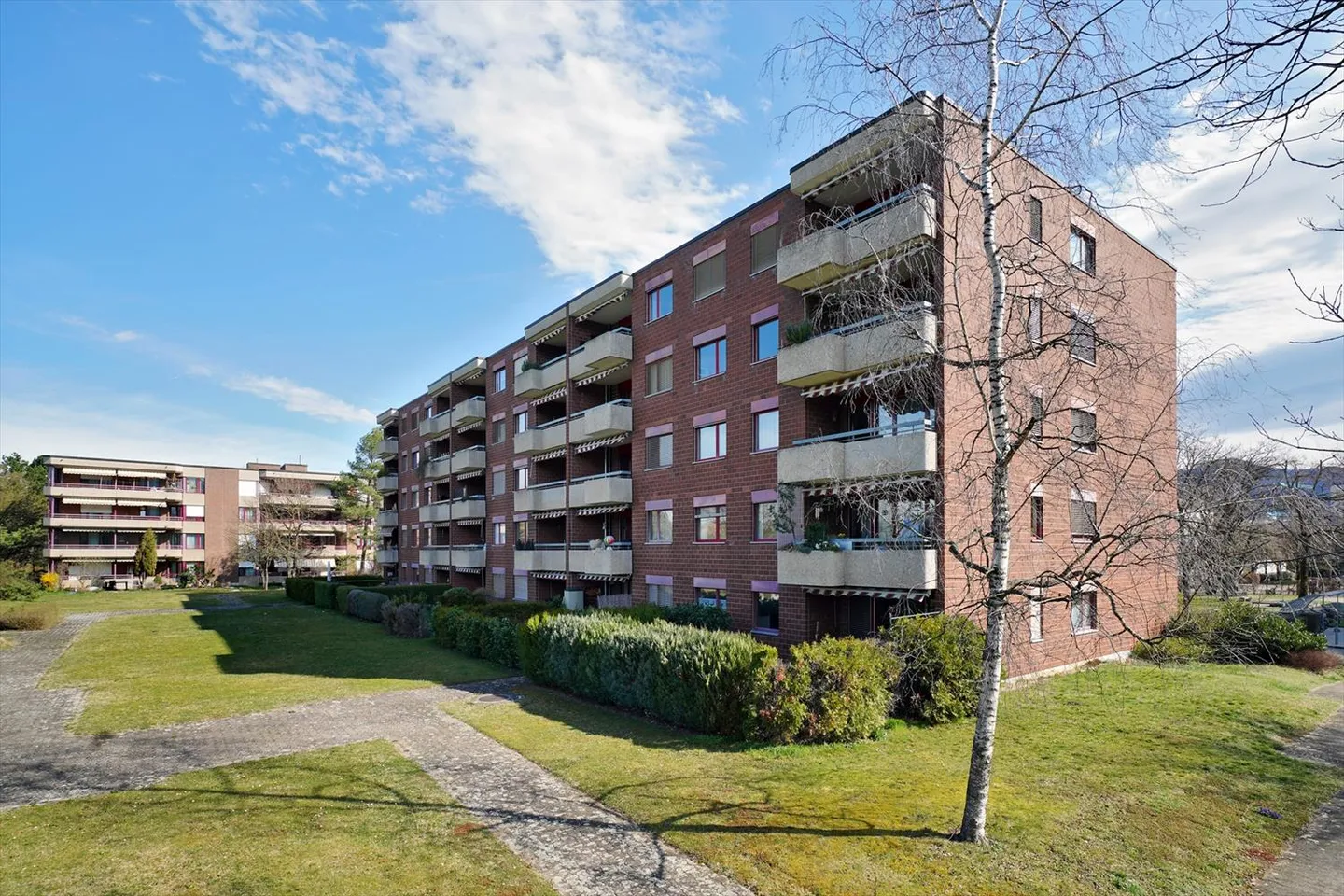 Apartment for rent - Photo 2 of 11