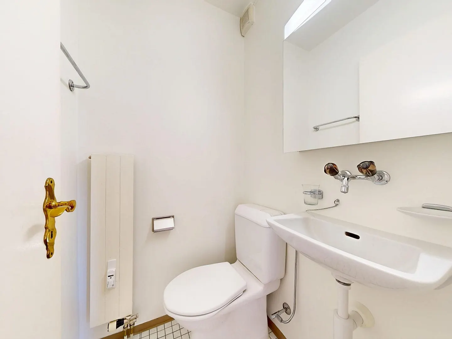 Charmante Wohnung mit Hobbyräumen - Foto 10 von 12