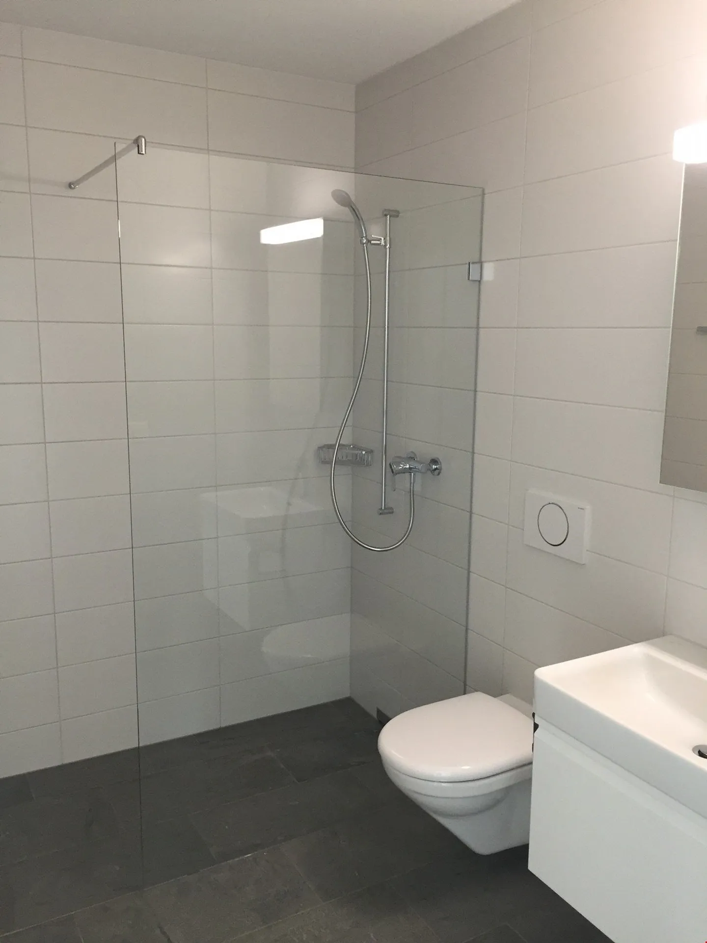 Appartement moderne et lumineux de 4,5 pièces dans le quartier d'Oberfeld - Photo 7 sur 10