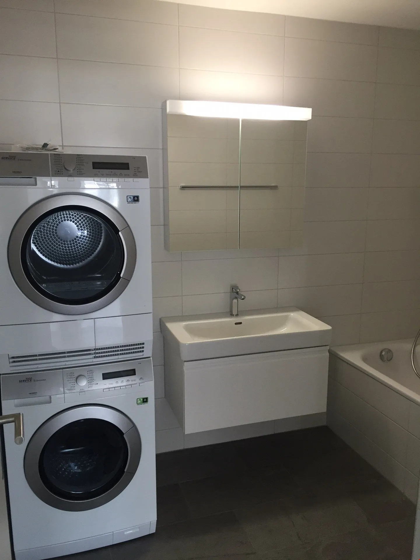 Appartement moderne et lumineux de 4,5 pièces dans le quartier d'Oberfeld - Photo 10 sur 10