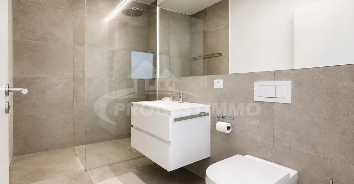 VILLA D'ARCHITETTO CONTEMPORANEA CON VISTA PANORAMICA - Foto 4 di 10