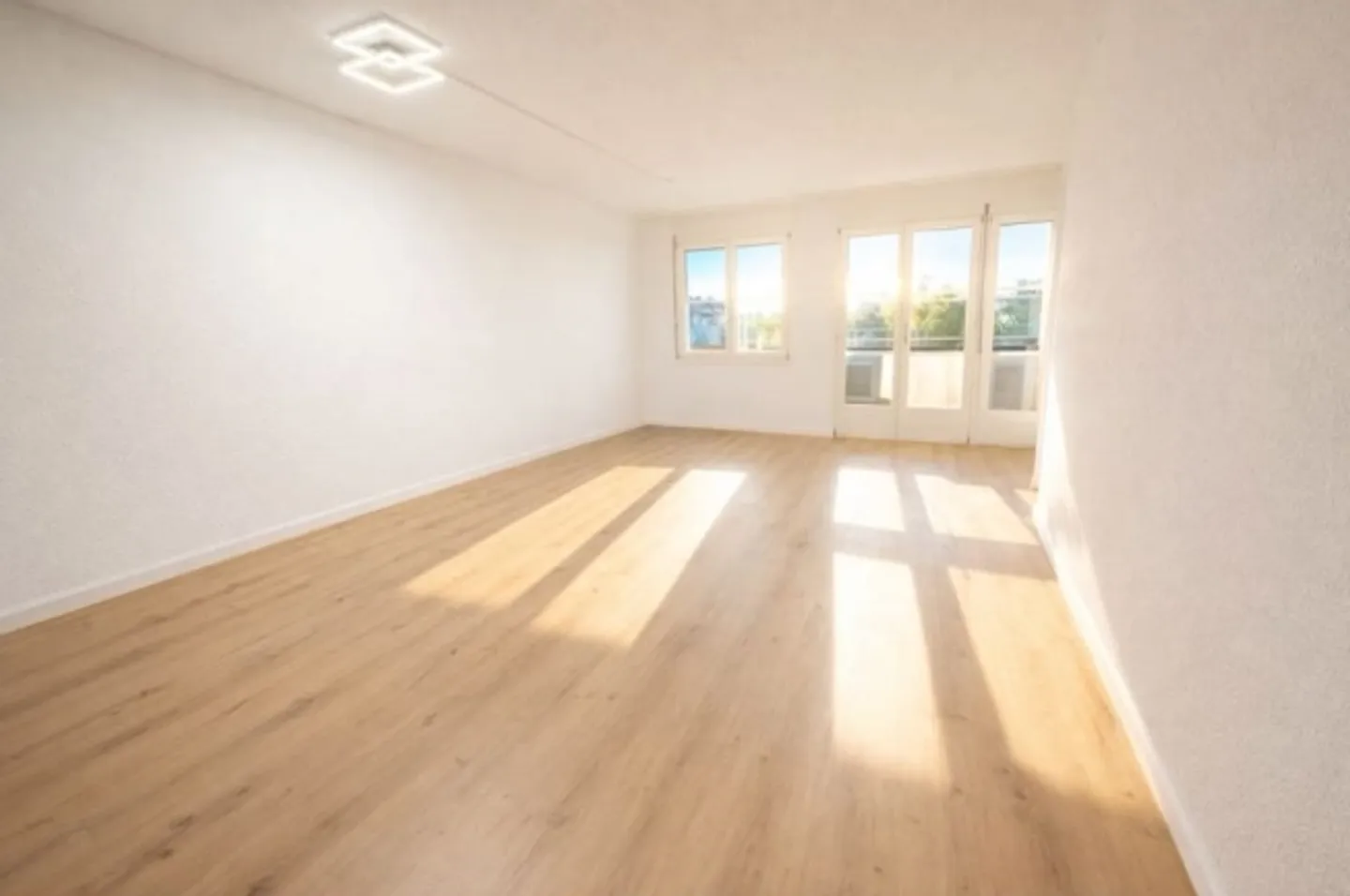 Appartement 4.5 pièces avec balcon à Lyss - calme et adapté aux familles - Photo 2 sur 11