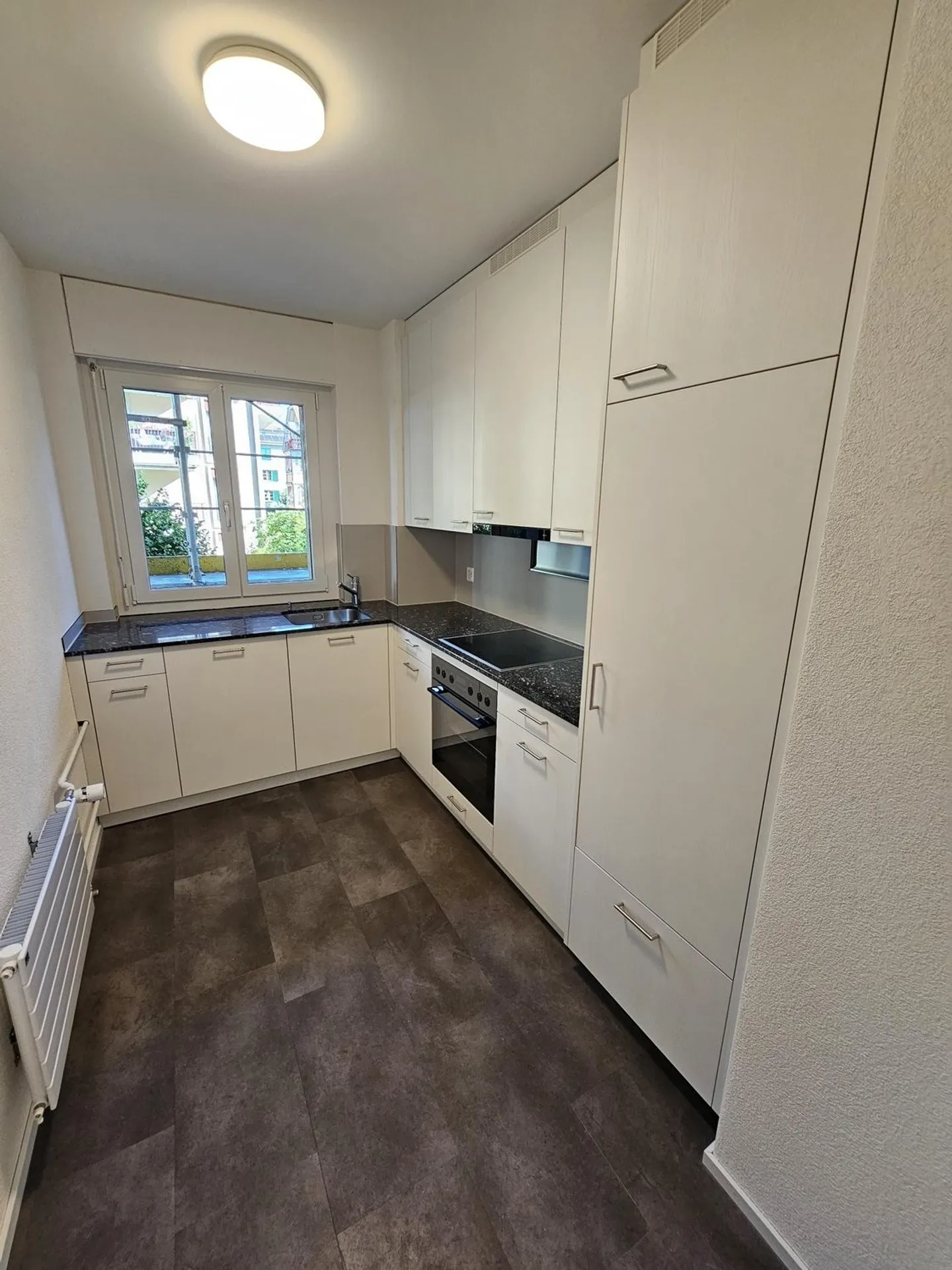 Energetically renovated 4-room apartment in the Breitenrain district - Photo 7 of 10