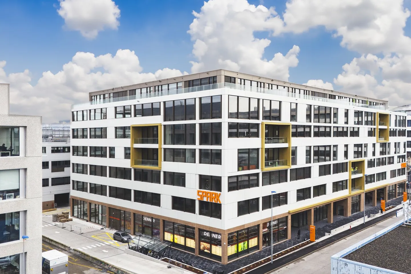 SPARK - 768 m2 - 1er étage - Photo 1 sur 4
