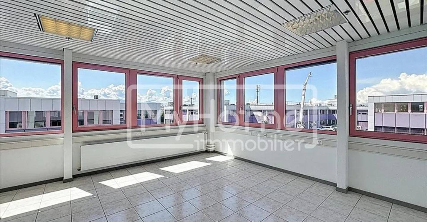 Mischgenutztes Gebäude mieten - Foto 6 von 7