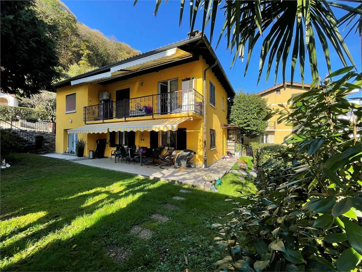 Renovierte Villa mit zwei Einheiten - Foto 1 von 10