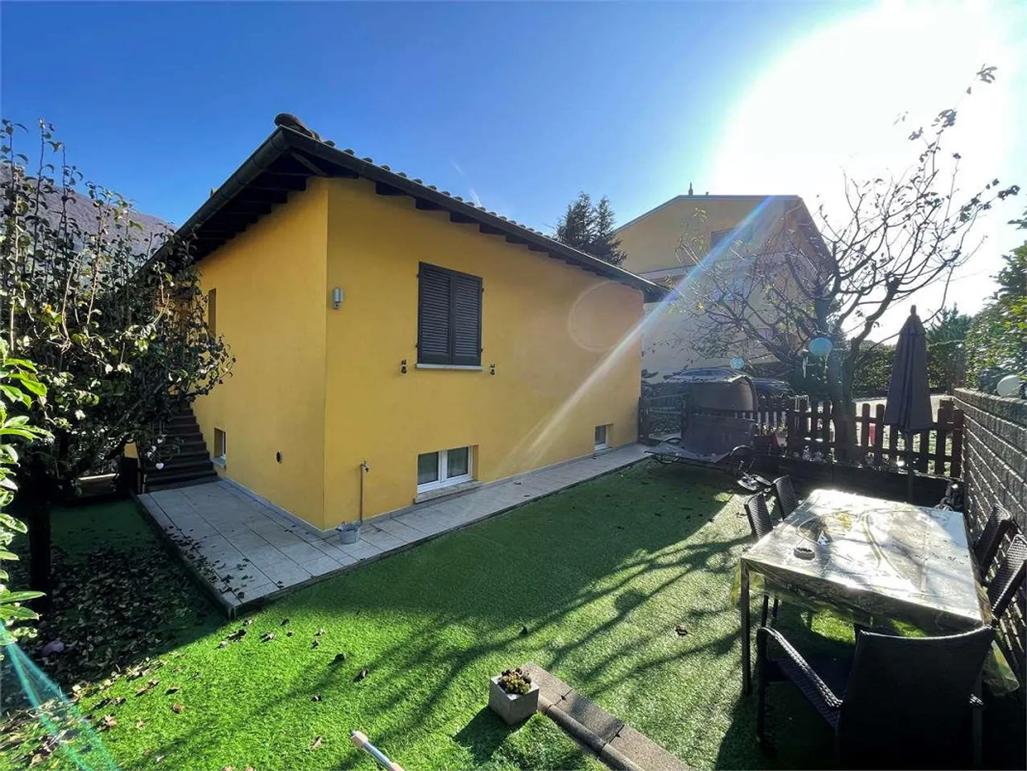 Renovierte Villa mit zwei Einheiten - Foto 2 von 10