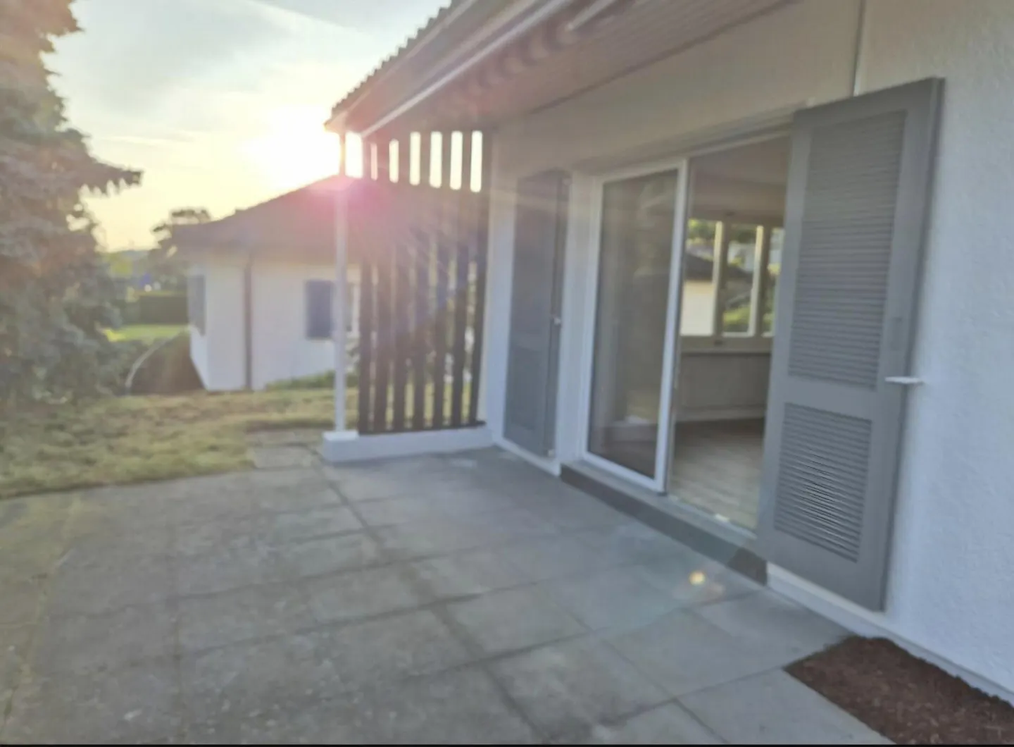 Casa unifamiliare con giardino - Foto 3 di 12