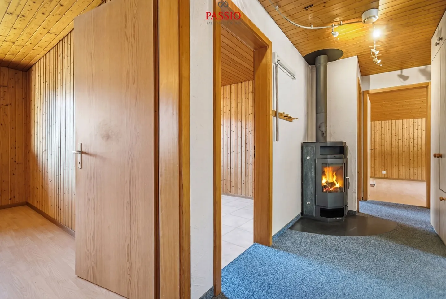 Spacious 5-room apartment with Alpine view and private garden - Photo 3 of 20