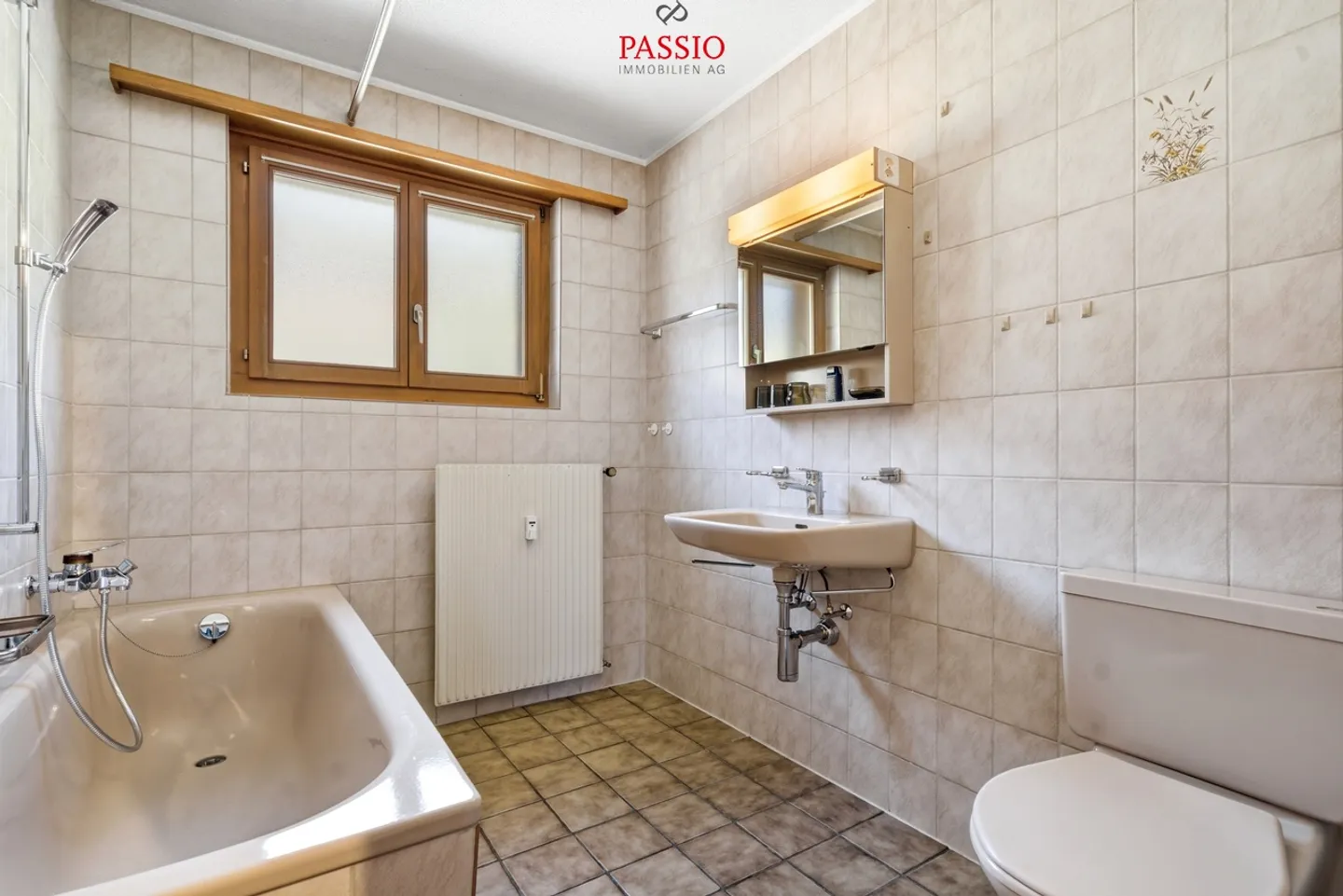 Spacious 5-room apartment with Alpine view and private garden - Photo 10 of 20