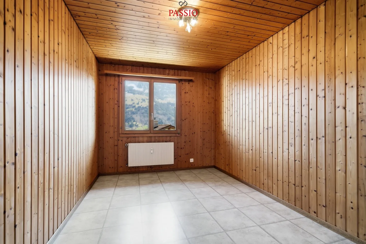 Spacious 5-room apartment with Alpine view and private garden - Photo 13 of 20