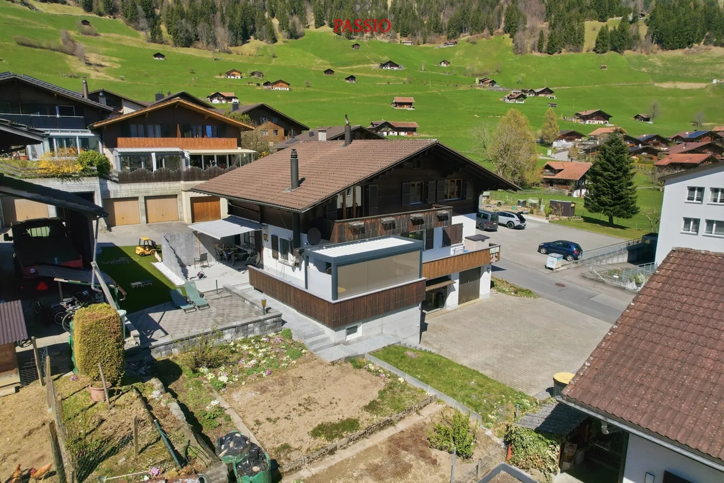 Spacious 5-room apartment with Alpine view and private garden - Photo 17 of 20