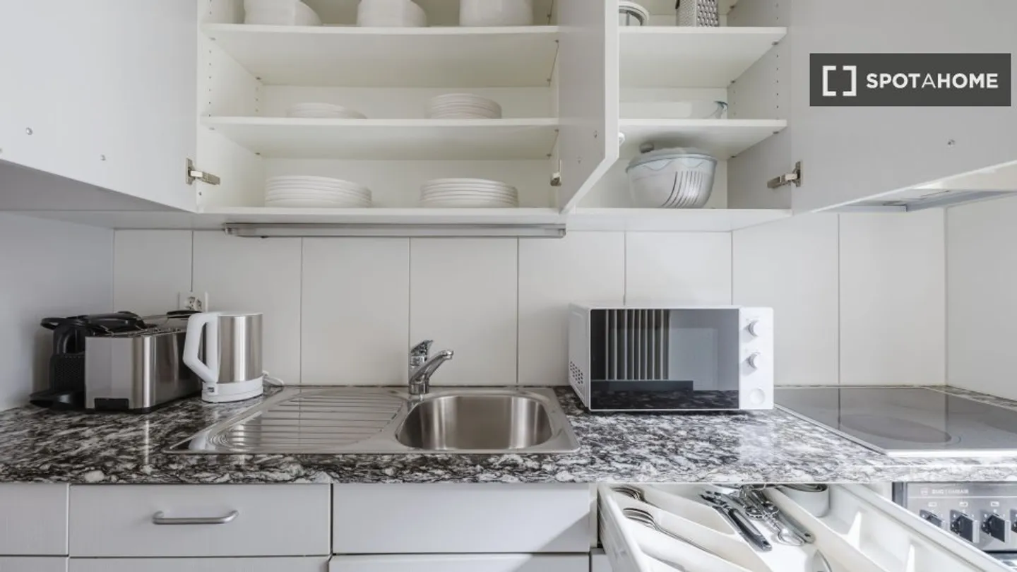 Appartamento in affitto - Foto 7 di 14