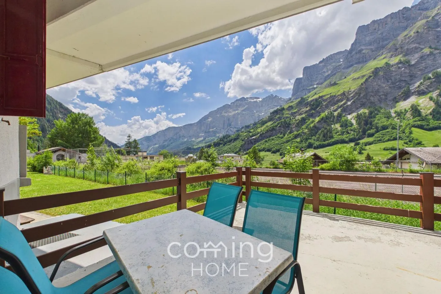 Spacious 1.5 Room Studio in Leukerbad with Sun Terrace and Mountain View - Photo 3 of 10