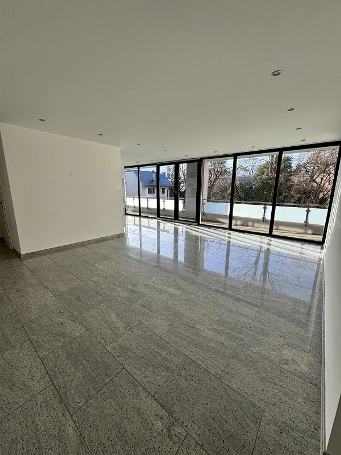 Modern 3.5-room apartment in a central location – St. Alban-Anlage 70 - Photo 3 of 9