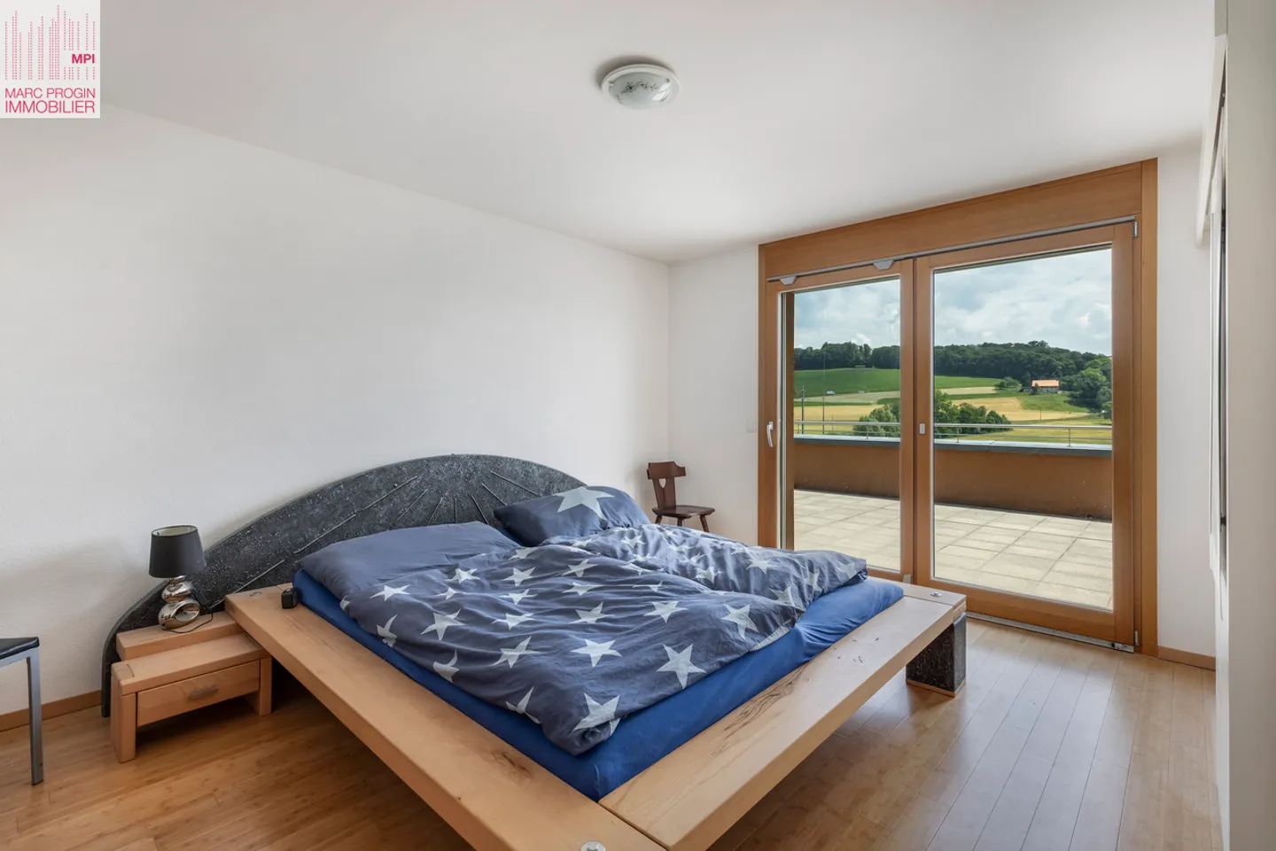 Bright penthouse 4.5 rooms with panoramic terrace and breathtaking view - Photo 10 of 14