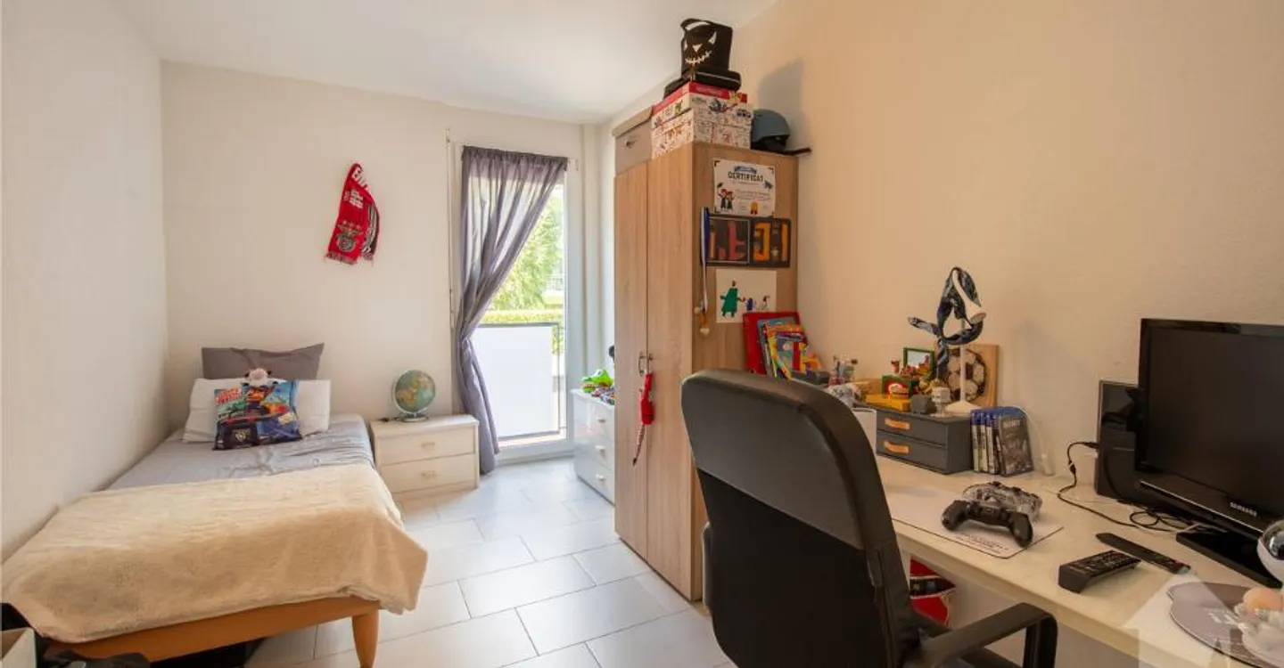 Appartement spacieux 4.5 pièces - Photo 9 sur 12
