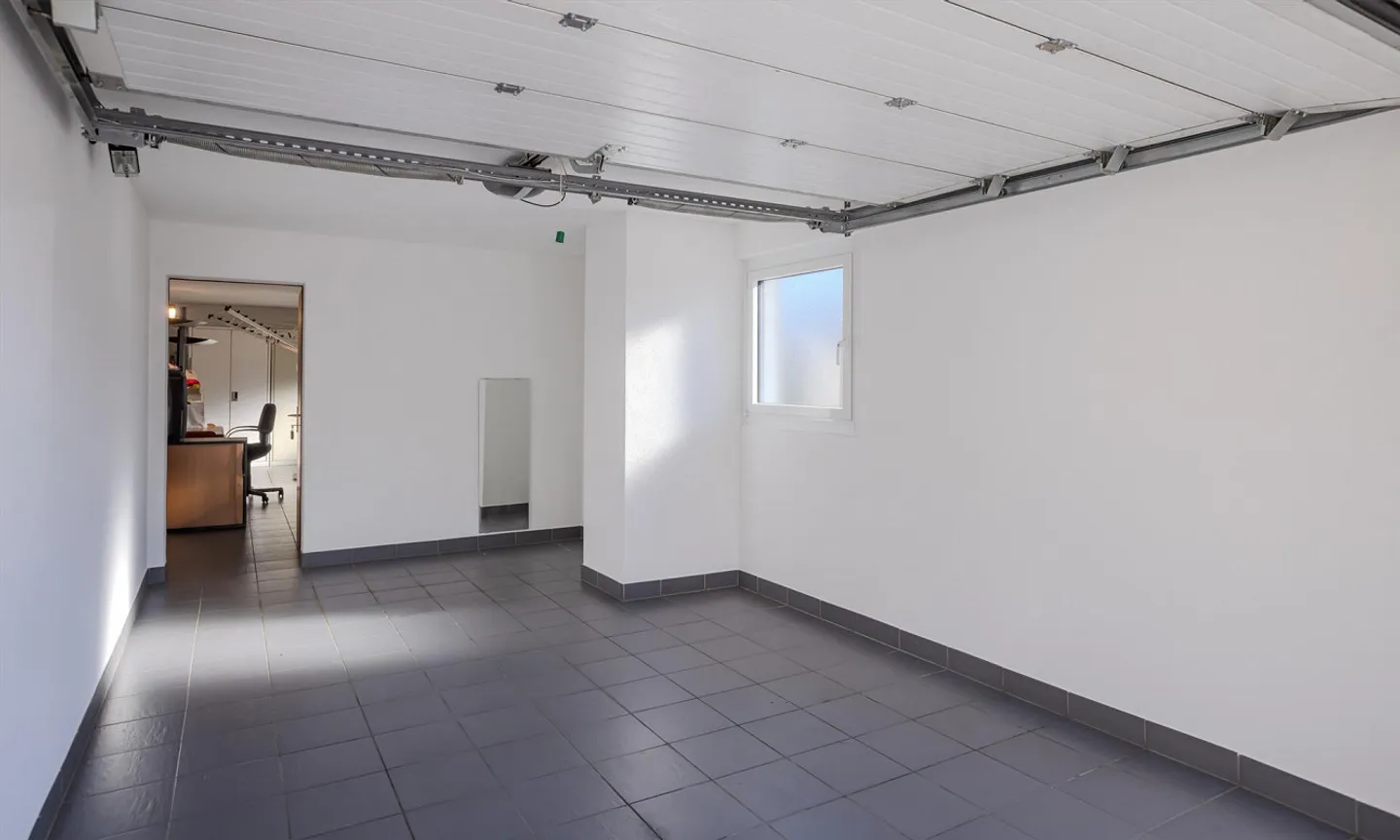 Bellissima casa con 6,5 stanze nel verde a Banco - Foto 9 di 12