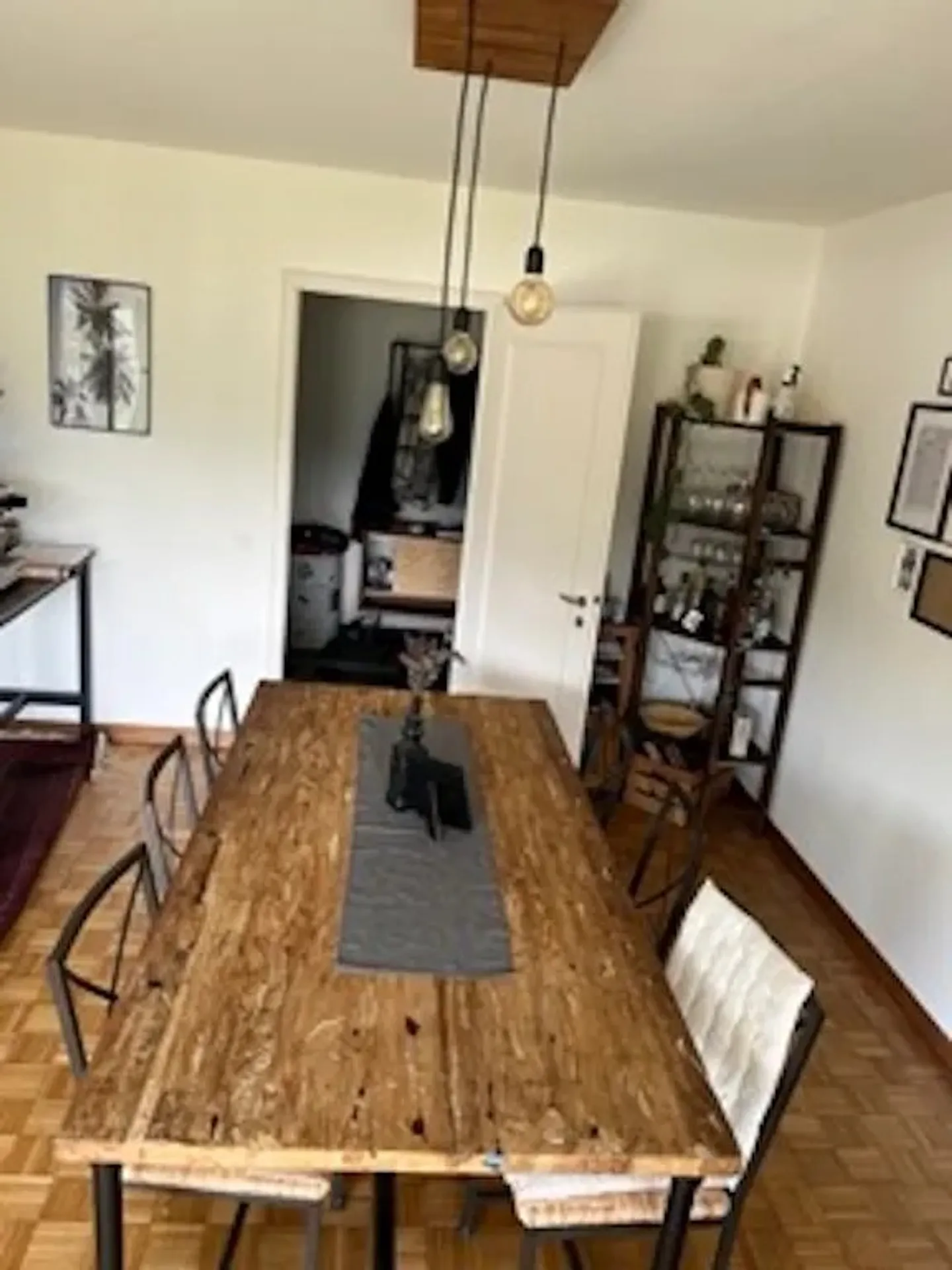 Apartment for rent - Photo 2 of 4