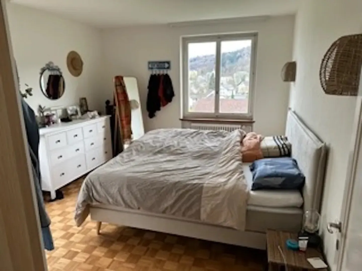 Apartment for rent - Photo 3 of 4